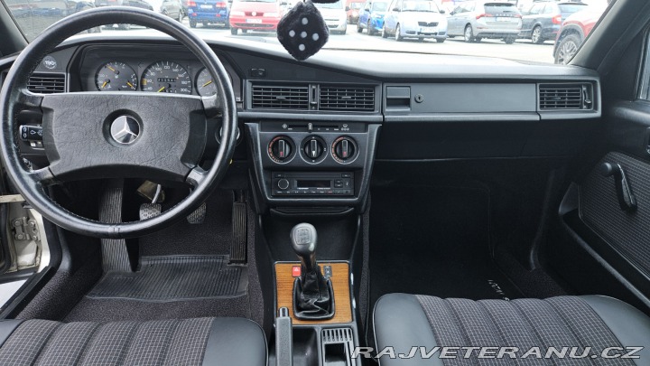 Mercedes-Benz 190 W201 1988