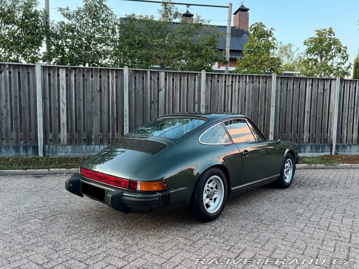 Porsche 911 2.7 G model 1975