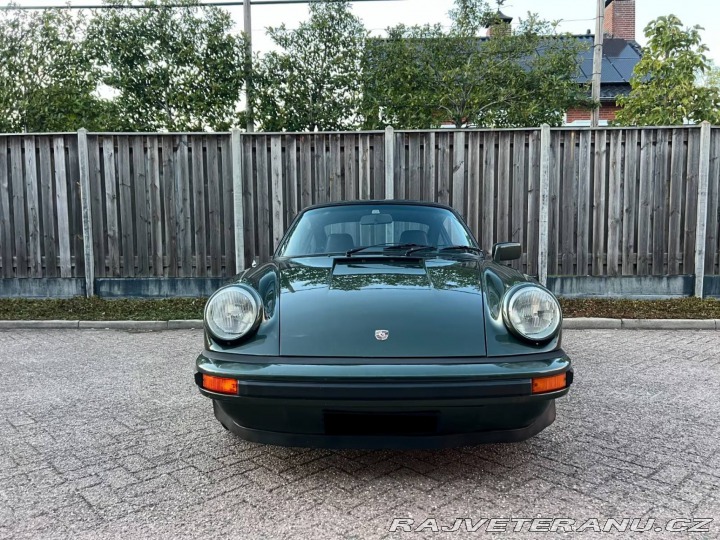 Porsche 911 2.7 G model 1975