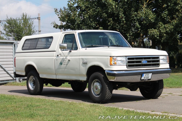 Ford F 250 4WD 302V8 DPH 1990