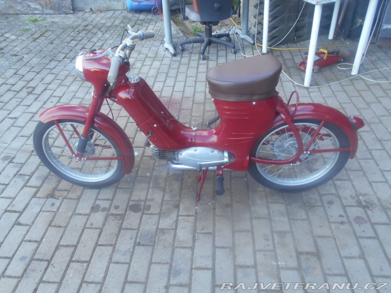 Jawa 50 550 pařez