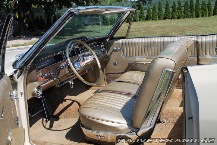 Pontiac Bonneville Convertible 389 V8 1966