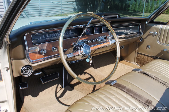 Pontiac Bonneville Convertible 389 V8 1966