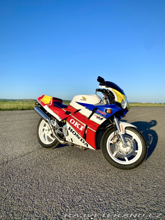 Honda Ostatní modely VFR400R 88’ 1988