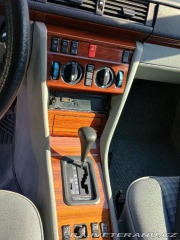 Mercedes-Benz E MB 124T E 220 1996