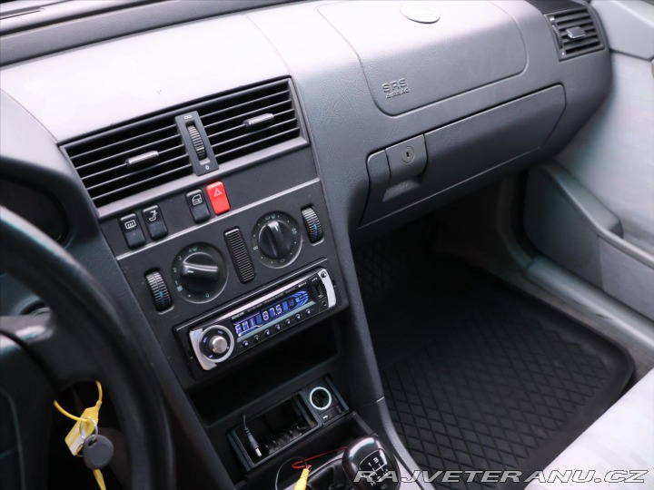 Mercedes-Benz C 1,8 180 90KW LPG CZ Tažné 1995