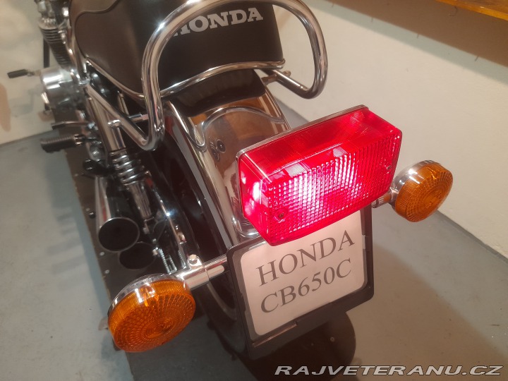 Honda CB 650 C Revoluční Japonec 1981