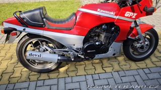 Kawasaki GPZ 900R 1987
