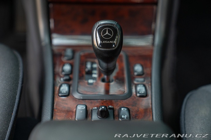 Mercedes-Benz E E430 V8 2000