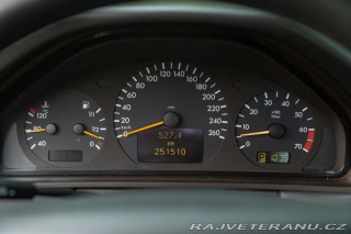 Mercedes-Benz E E430 V8 2000