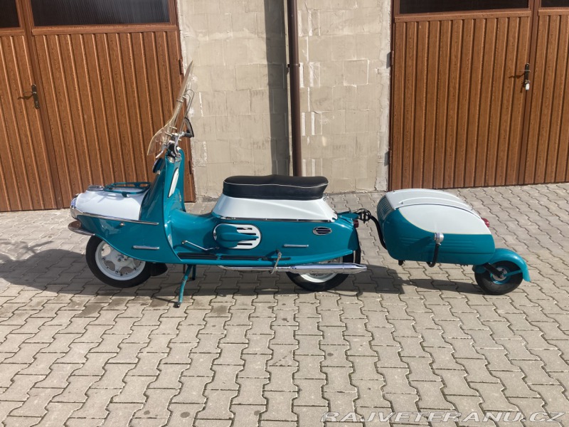 ČZ 175 501 skútr