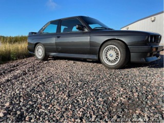 BMW M3 E30 M3 1987