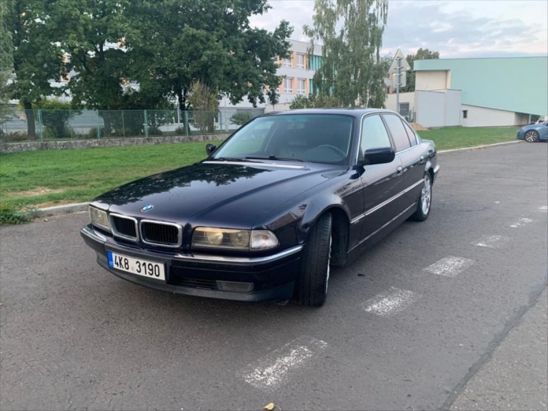 BMW 3 4,0   E38 740i 210kw LPG