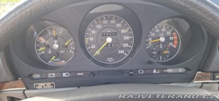 Mercedes-Benz 380 W107 1984