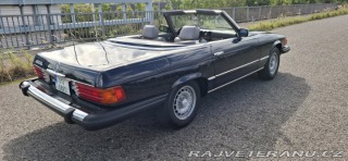 Mercedes-Benz 380 W107 1984
