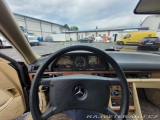 Mercedes-Benz S 126 1986