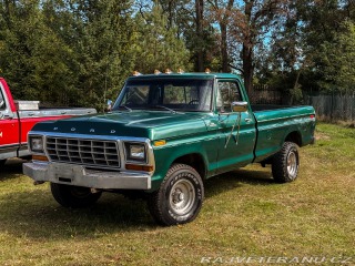 Ford F F-150 Custom 4x4