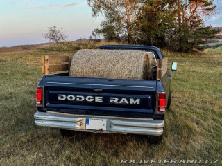 Dodge RAM D-250 1986