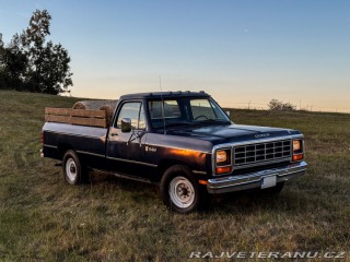 Dodge RAM D-250 1986
