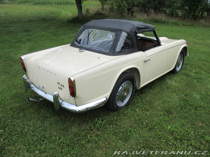 Triumph TR4 TR4A IRS 1964
