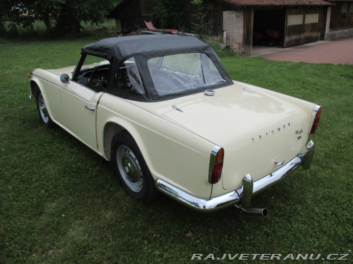 Triumph TR4 TR4A IRS 1964