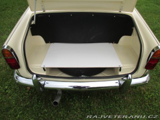 Triumph TR4 TR4A IRS 1964