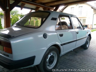 Škoda 105 105L 1988