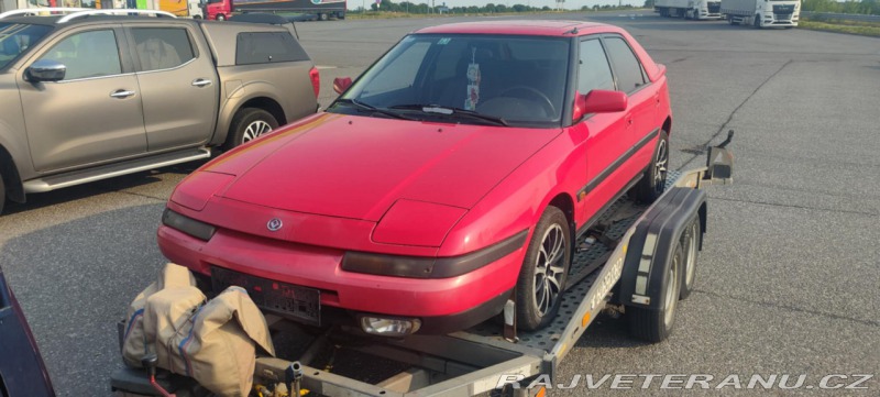 Mazda 323 F BG