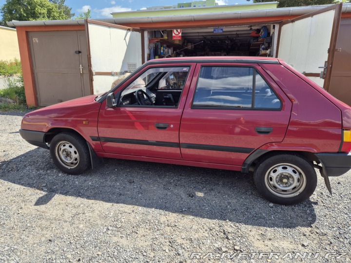 Škoda Favorit 135 lx 1993