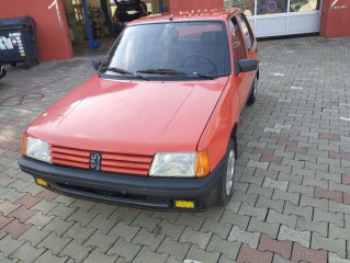 Peugeot 205 