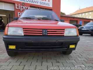 Peugeot 205  1986