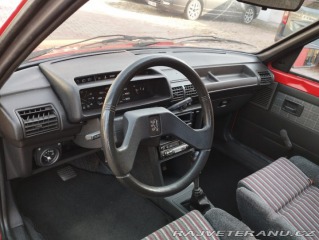 Peugeot 205  1986