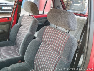Peugeot 205  1986