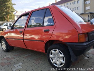 Peugeot 205  1986