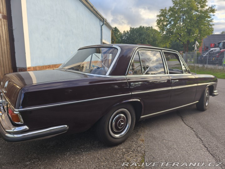 Mercedes-Benz 250 108W 1967