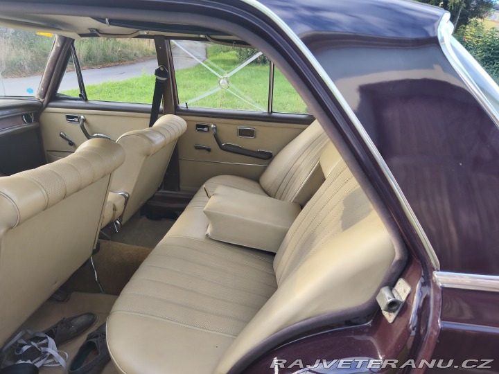 Mercedes-Benz 250 108W 1967