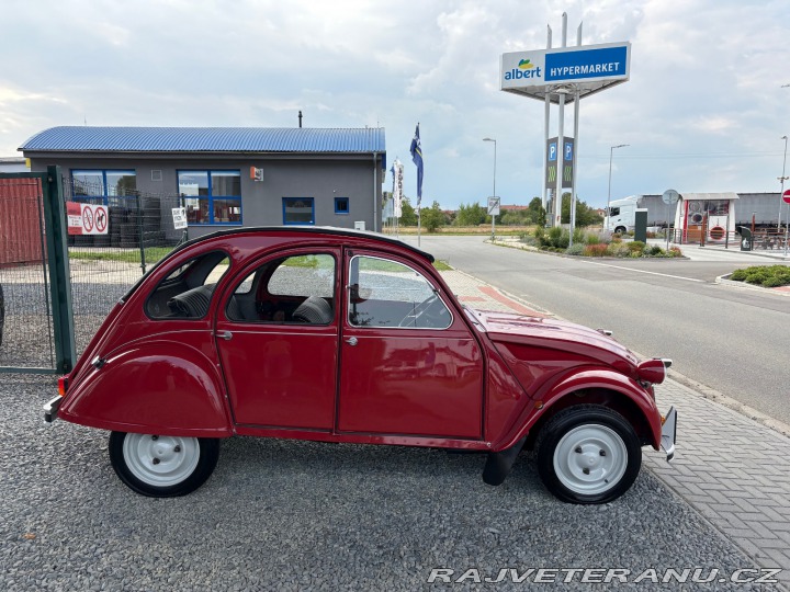 Citroën 2CV kompletně po renovaci 1981