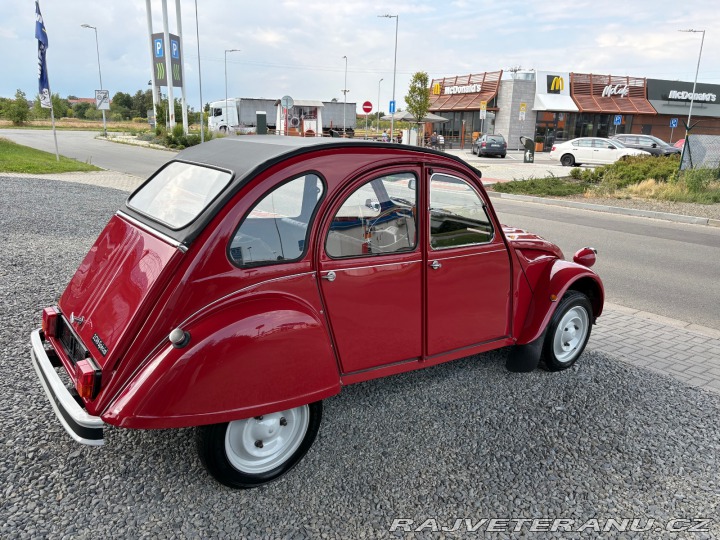 Citroën 2CV kompletně po renovaci 1981