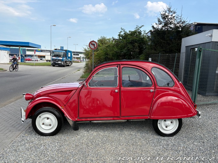 Citroën 2CV kompletně po renovaci 1981