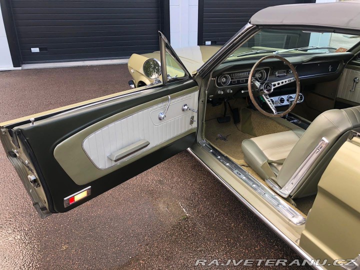 Ford Mustang Convertible 1965