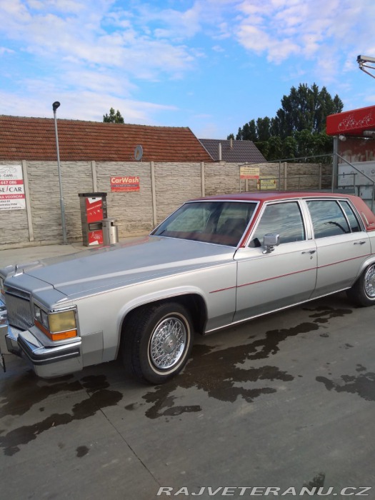 Cadillac DeVille 
