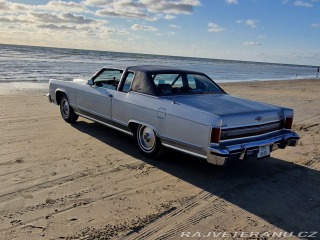Lincoln Continental Town Coupé
