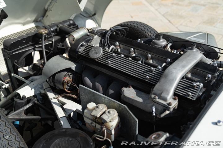 Jaguar E-Type I° SERIE 4.2 ROADSTER 1968