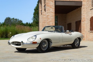 Jaguar E-Type I° SERIE 4.2 ROADSTER 1968