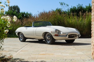 Jaguar E-Type I° SERIE 4.2 ROADSTER 1968