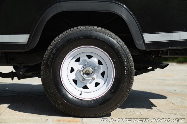 Jeep CJ CJ-8 SCRAMBLER 1984