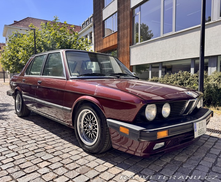 BMW 5 E28 528e 1984