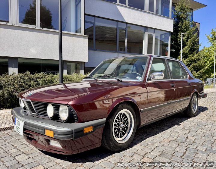 BMW 5 E28 528e 1984