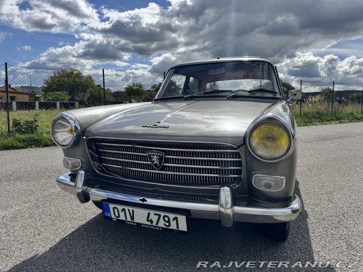 Peugeot 404 1.6 56kW 1962