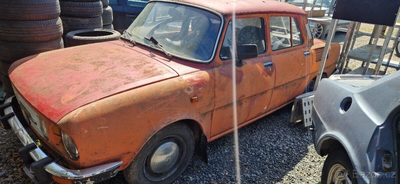 Škoda 100 